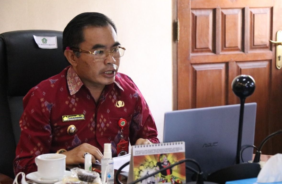 podiumnews.com-Wabup Tabanan Harapkan Guru Kuasai Teknologi untuk Pembelajaran